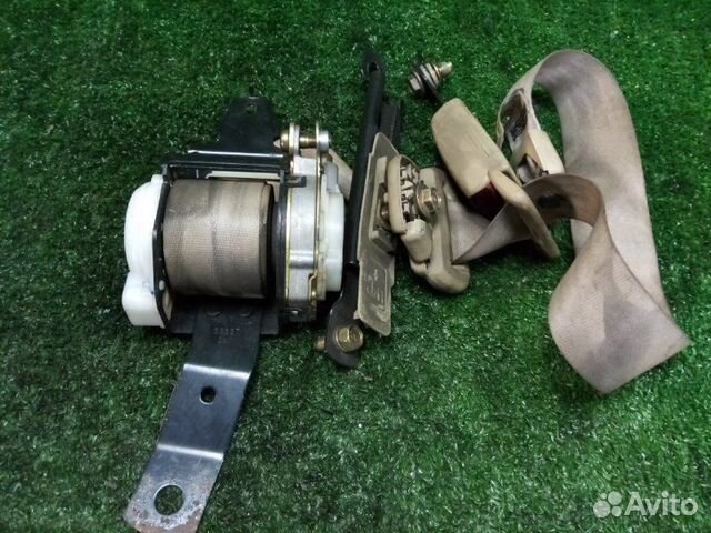 Ремень безопасности передний правый Nissan Maxima