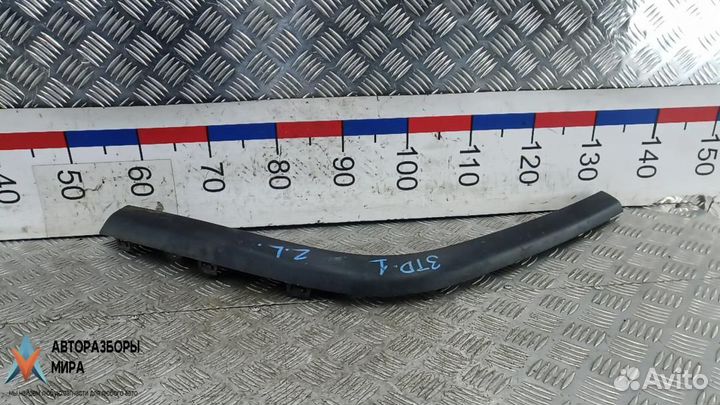 Молдинг крыла заднего левого Jeep Grand Cherokee