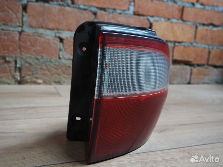 Фонарь задний правый Hyundai Starex H1