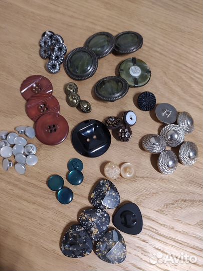 Пуговицы