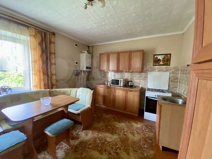 2-к. квартира, 65 м², 1/2 эт.