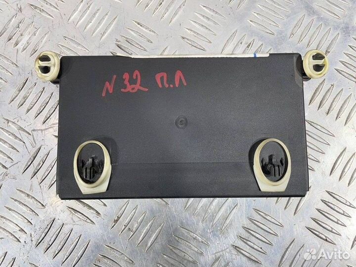 Блок управления дверью передний левый