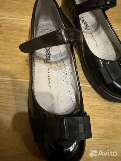 Туфли для девочки 36р