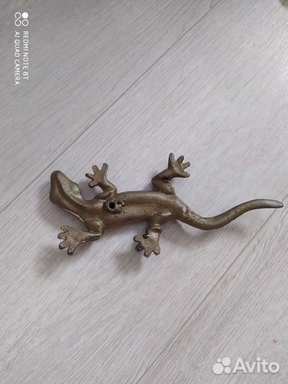Ящерица чугун
