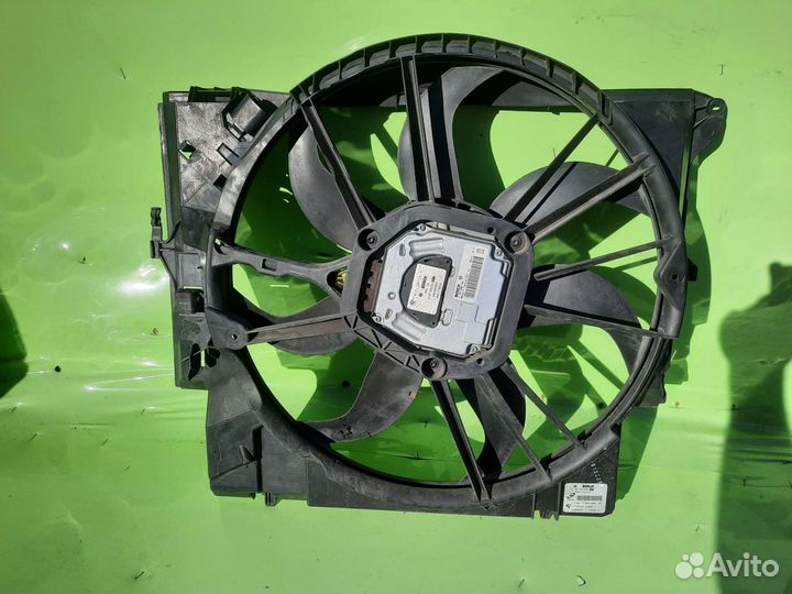 Вентилятор бмв Е90 Е92 Е82 335i N54 (Япония)