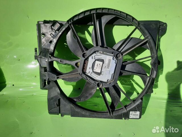 Вентилятор бмв Е90 Е92 Е82 335i N54 (Япония)