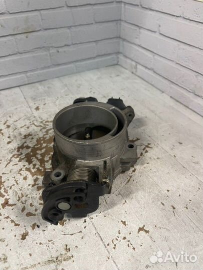 Дроссельная заслонка Jeep Grand Cherokee WJ 4.7