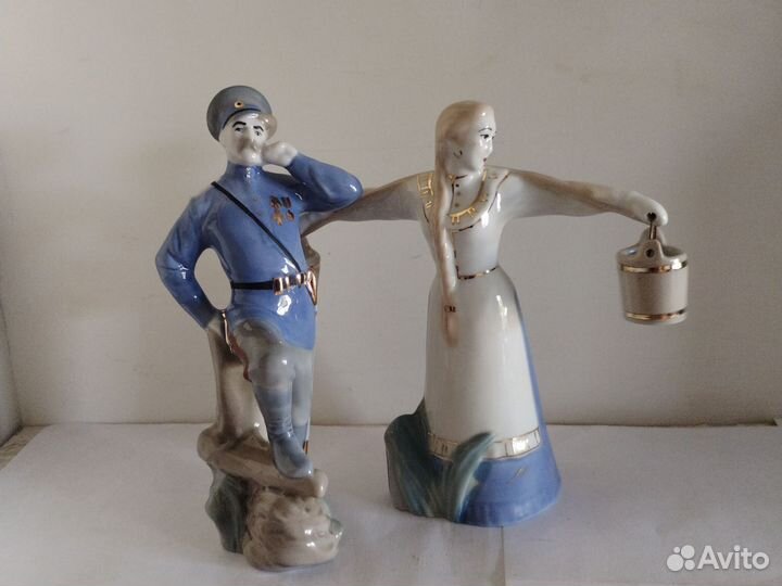 Статуэтка фарфоровая Казак Казачка