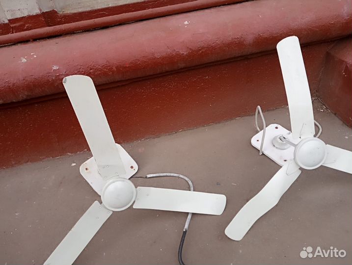 Вентилятор потолочный