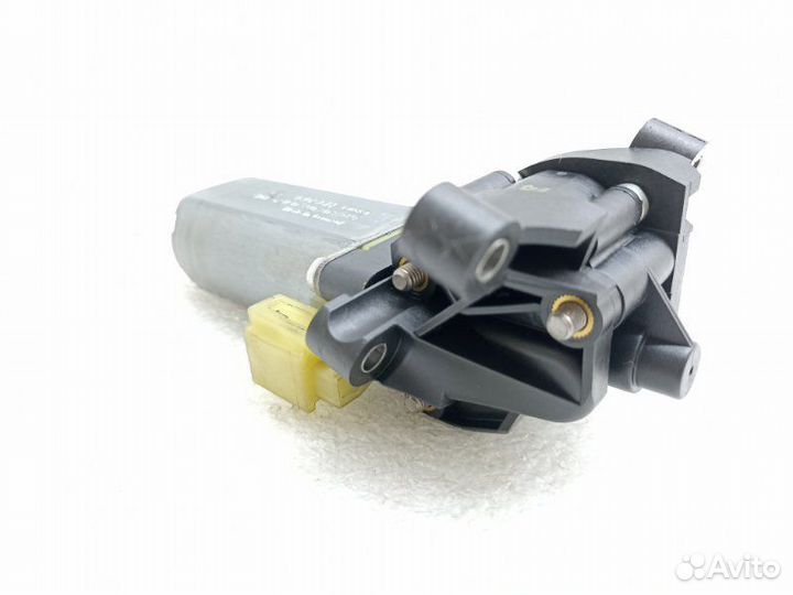 Мотор рулевой колонки Mercedes-Benz S-Class W221