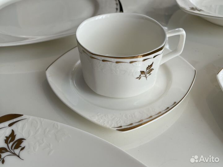 Новый набор посуды 12 предметов