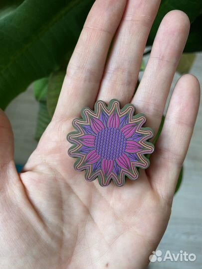 Джибитсы crocs цветок и пончик розовые