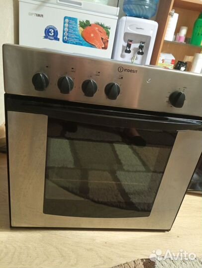 Зависимые духовой шкаф и варочная панель