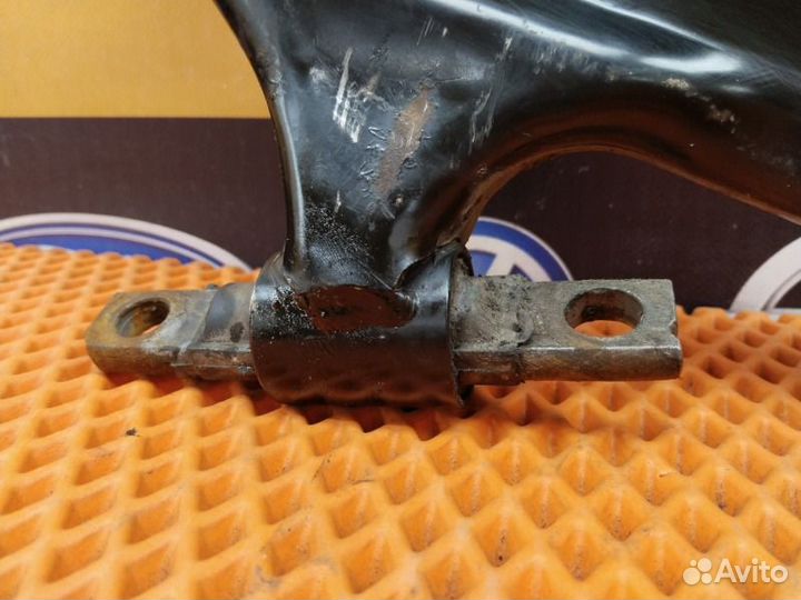 Рычаг передний правый Nissan Qashqai 2 J10 HR16DE