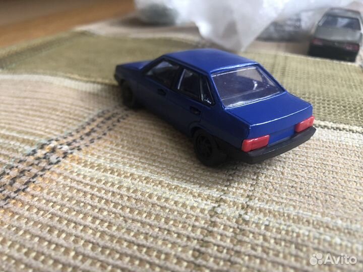 Модель автомобиля ваз 21099 металл