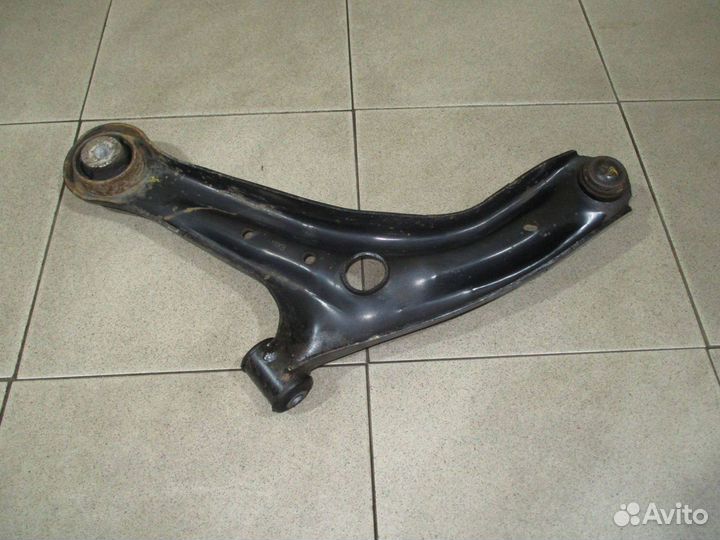 Рычаг передний правый Ford Fiesta 6