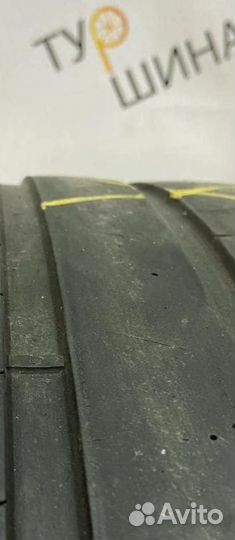 Pirelli P Zero PZ4 315/30 R22 94Y