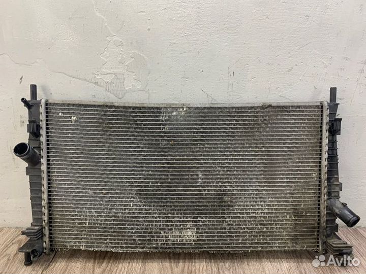 Радиатор двс Mazda 3 хетчбэк 5-ти дв. Z6 2006