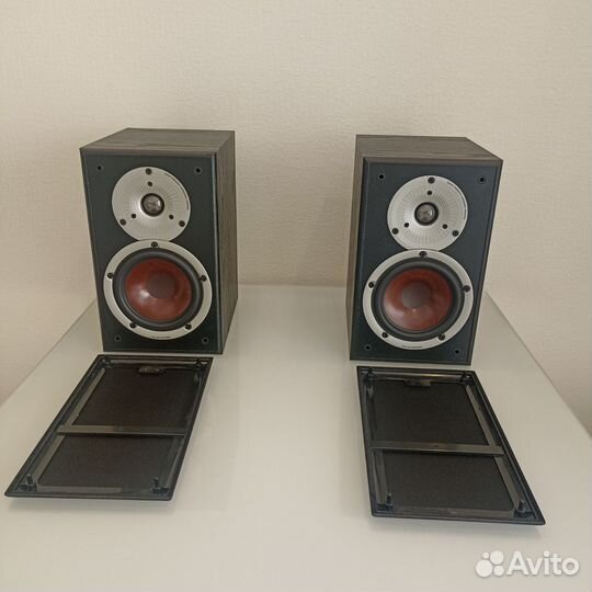 Полочная акустика Dali spektor 2 black