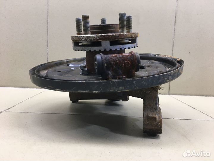 Кулак поворотный задний левый Forester (S11) 2002