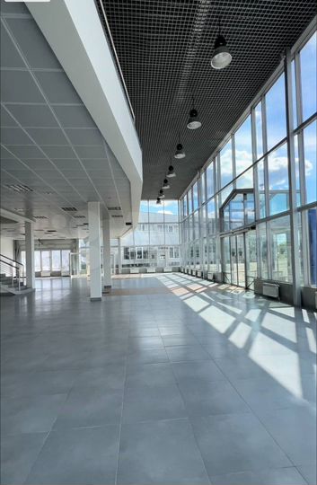 Комплекс зданий автосалонов, 4853 м²