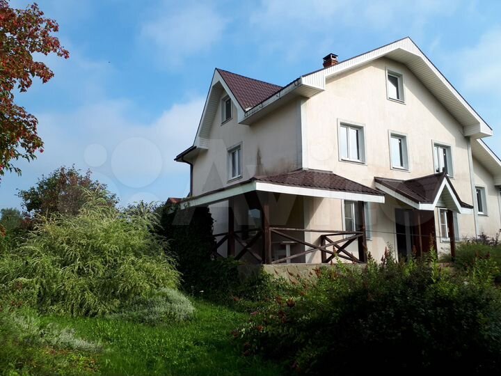 Коттедж 216,7 м² на участке 15 сот.