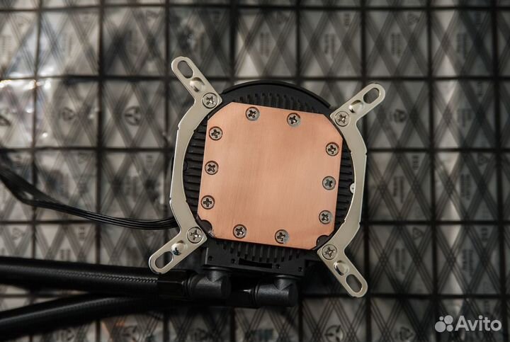 Xeon 2678v3 + Deepcool сво 2х секционнная + 8Gb