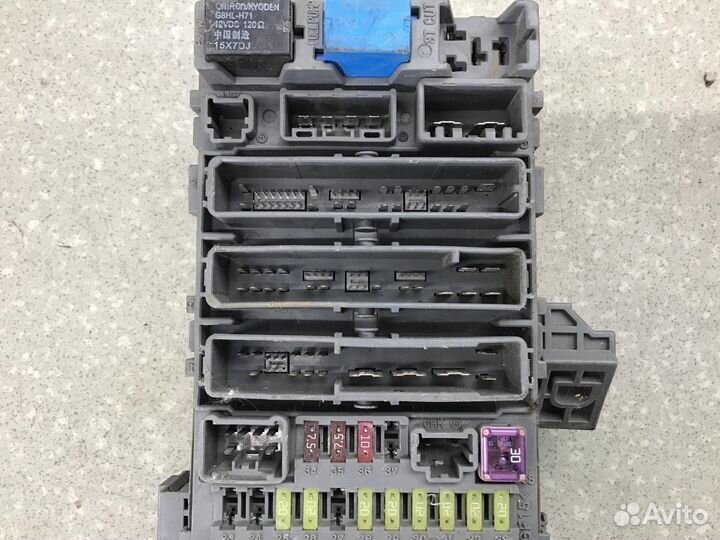 Блок предохранителей Honda CR-V 2007-2012