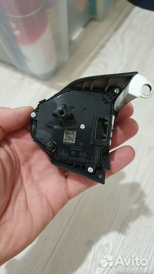 Кнопки руля Kia Rio 4 96720H8000