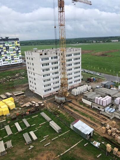 3-к. квартира, 82 м², 4/10 эт.