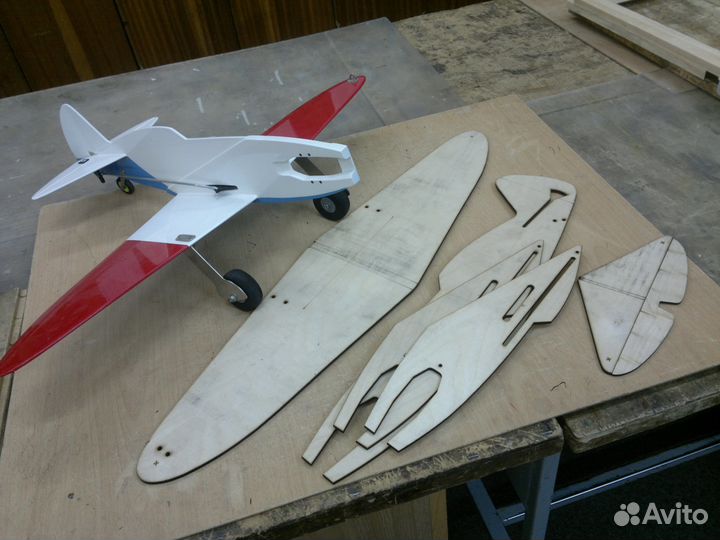 Кордовая модель самолёта 