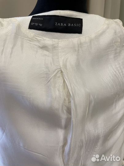 Пальто белое zara