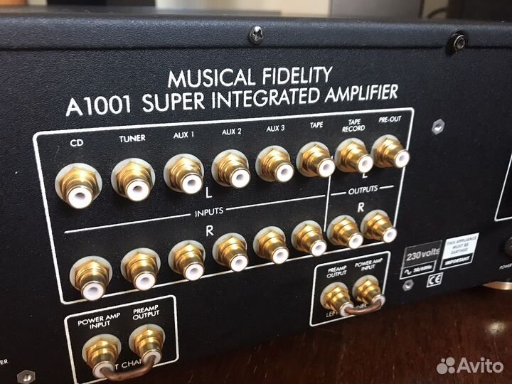 Musical fidelity A1001 class A super amplifier
