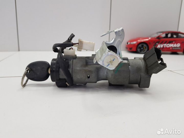 Замок зажигания с ключом (Hyundai Solaris)