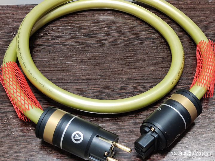 Кабель питания van den hul mainsstream