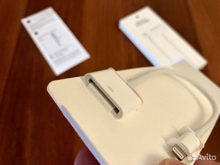 Apple Lightning to 30-pin Adapter (0.2 m)
