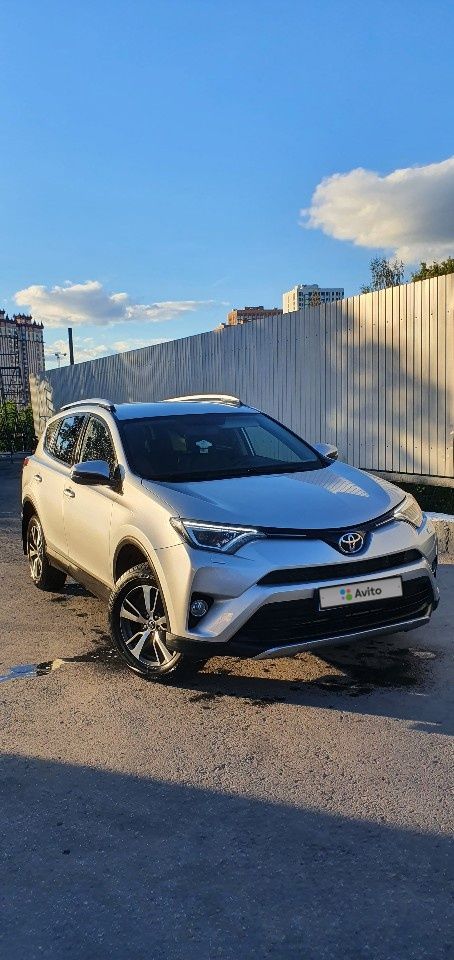 Toyota RAV4: фото владельца