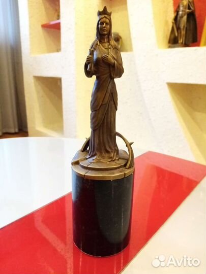 Статуэтка Святая Екатерина