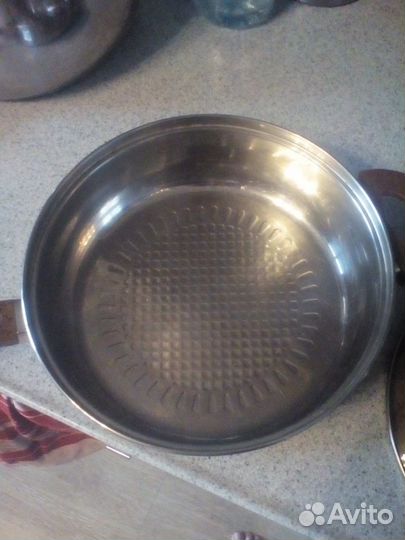 Сковорода Bergner