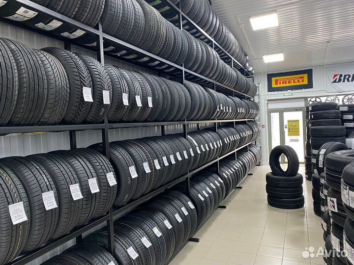 Yokohama BluEarth-XT AE61 225/65 R17 102H