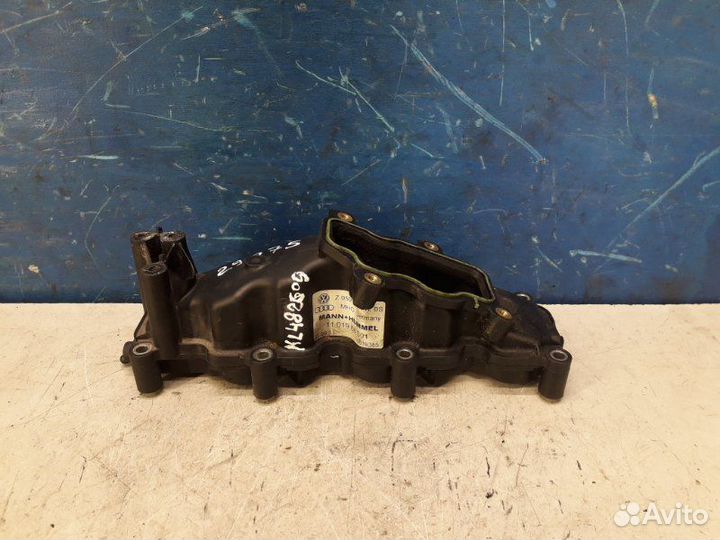 Коллектор впускной правый Audi A5 8T 3.0 CCW