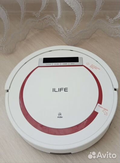 Робот пылесос