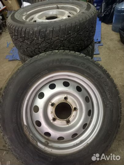 DoubleStar RW86 215/65 R16 98