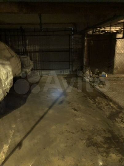 Машиноместо, 14 м²