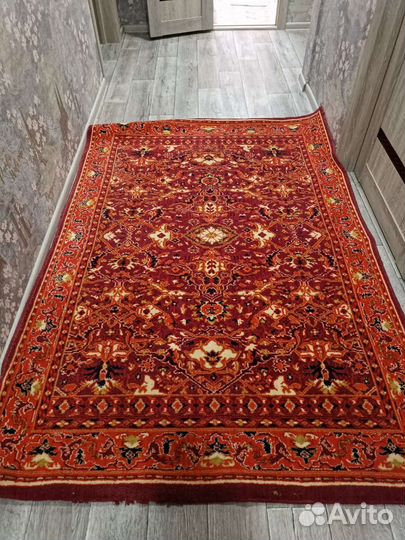 Ковер шерстяной