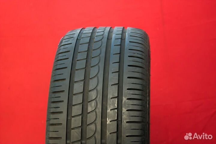 Pirelli P Zero Rosso 285/40 R18 99W