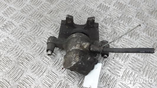 Суппорт тормозной задний правый ford C-MAX 1 (GEA2