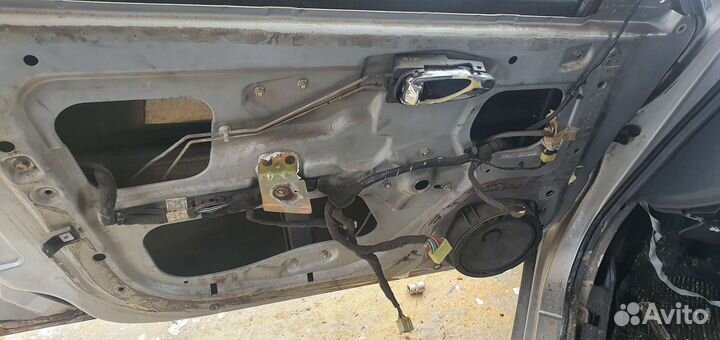 Стеклоподъемник Daewoo Leganza