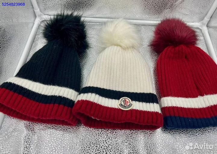 Шапка Moncler с помпоном