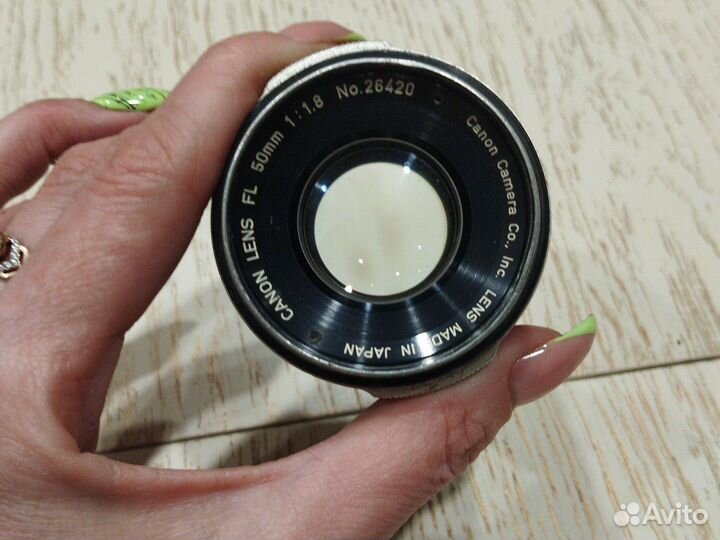 Обьектив на фотоапарат Canon